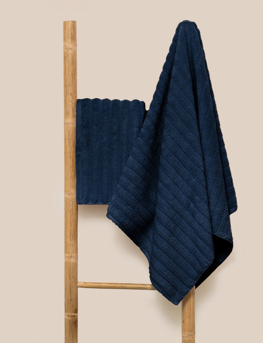 700GSM 70*130 מגבת זירו טוויסט- מגבת גוף