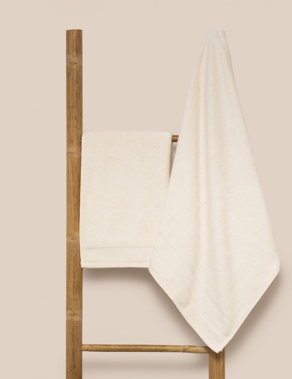 מגבת במבוק בשילוב כותנה 600GSM 90X140CM