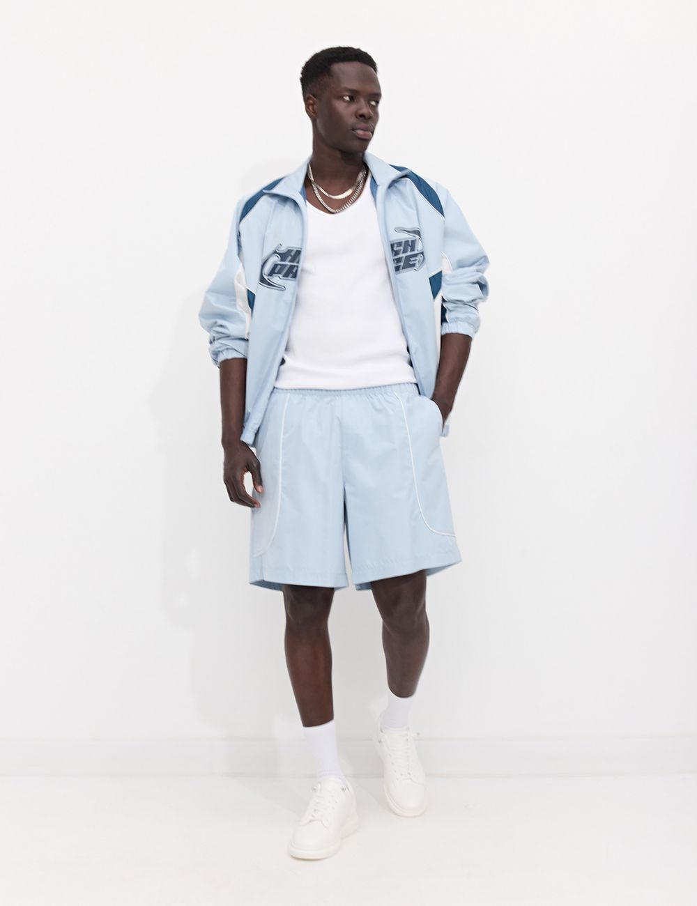 מכנסי ברמודה ספורטיבים