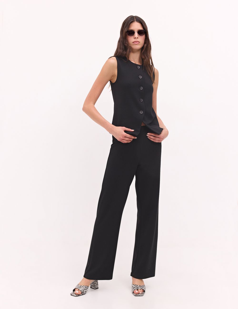 מכנסיים סרוגים בגזרה רחבה