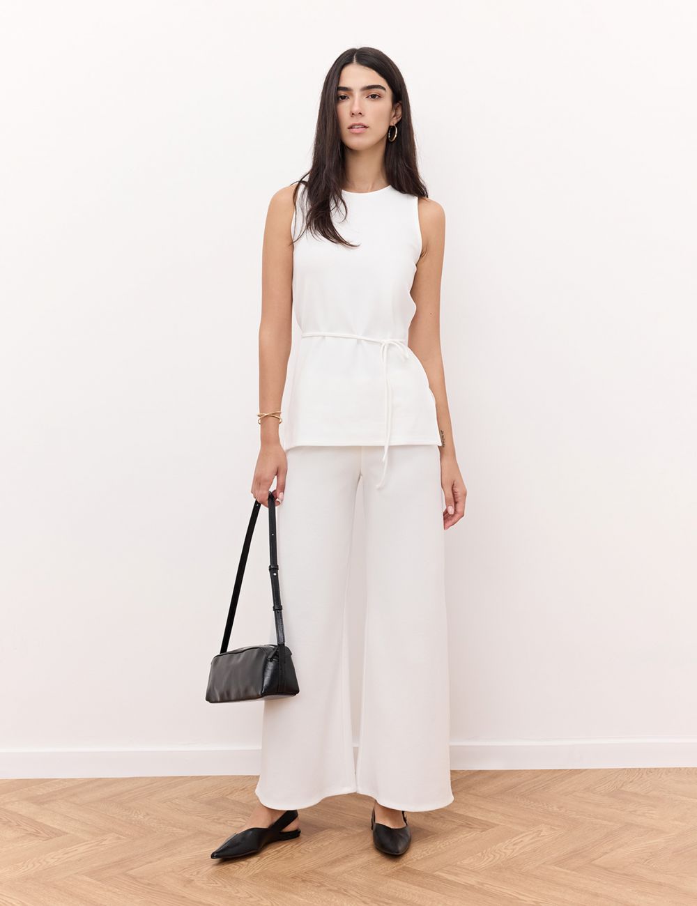 מכנס רחב עם גומי במותן