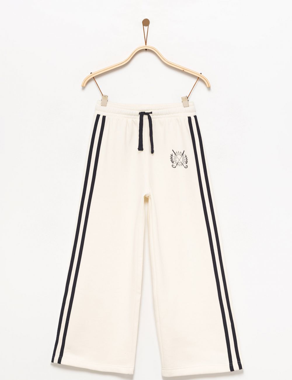 מכנסיים מתרחבים