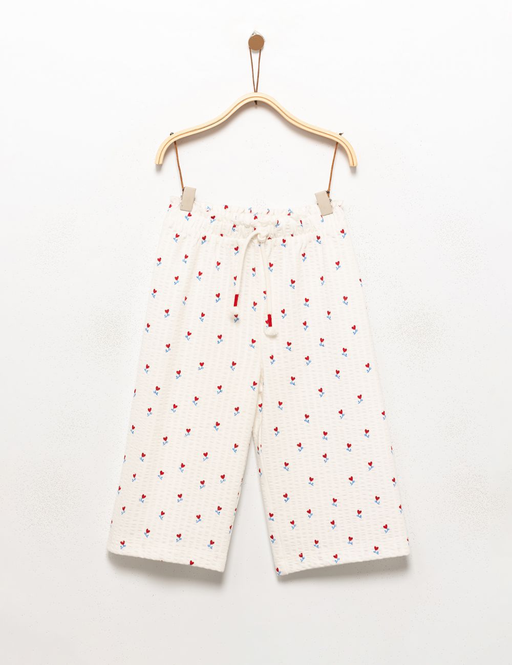 מכנסיים עם WIDE-LEG