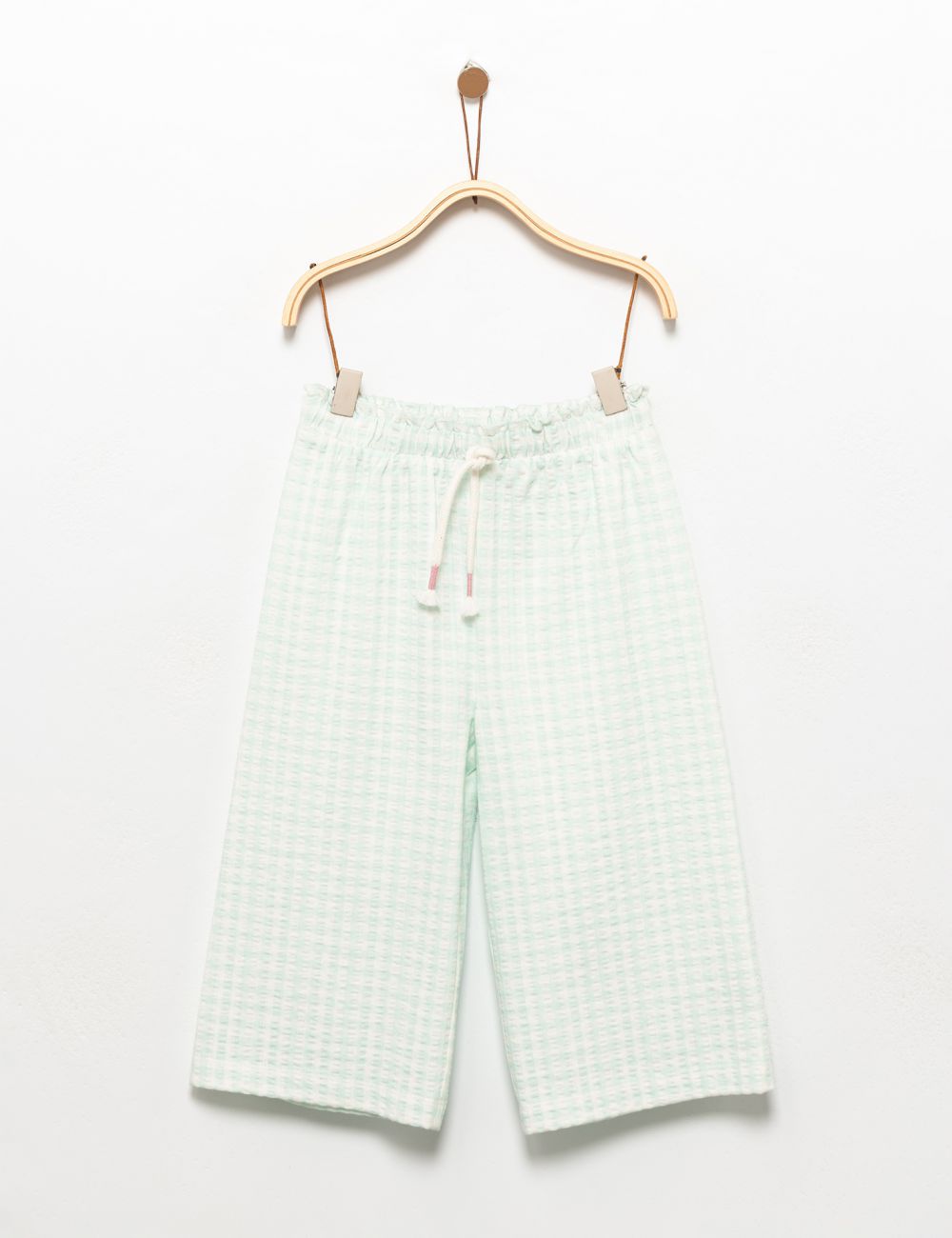 מכנסיים עם WIDE-LEG