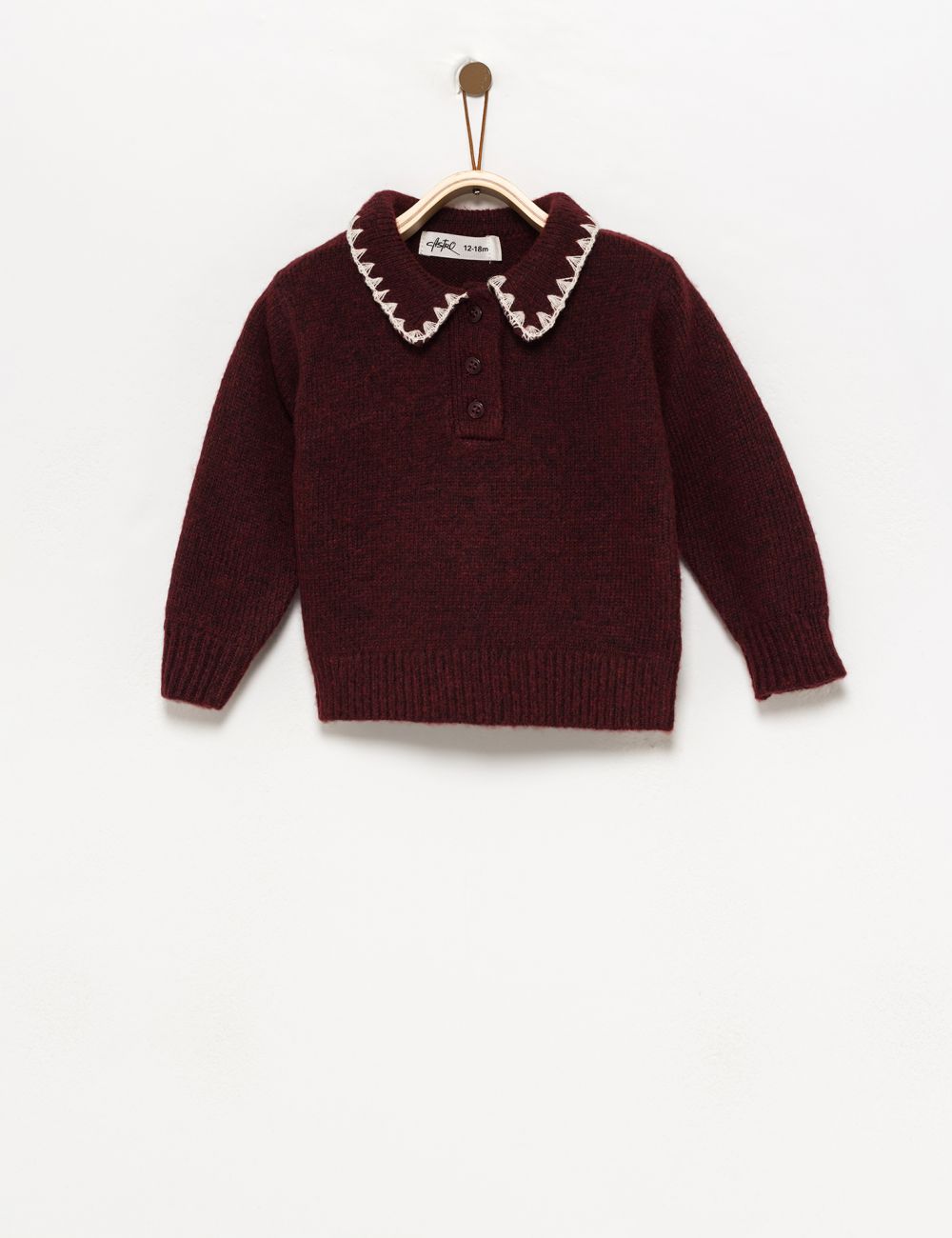 סריג עם רקמות