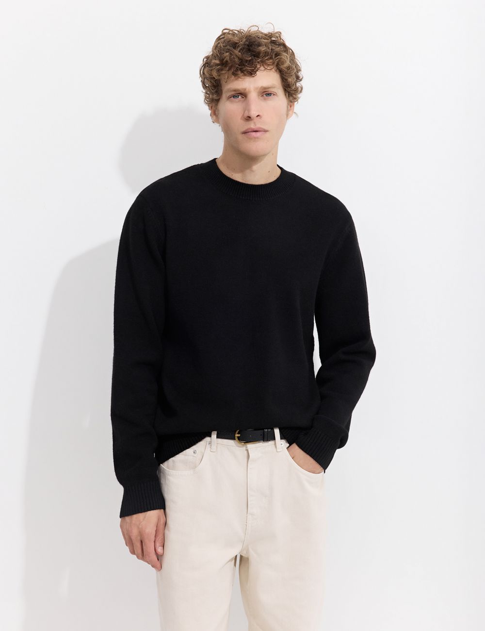 סריג עם צווארון עבה