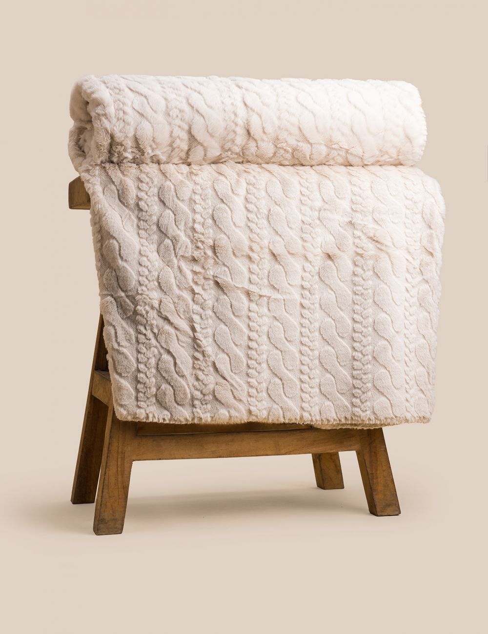 שמיכת חורף גקארד 600GSM 220X200CM