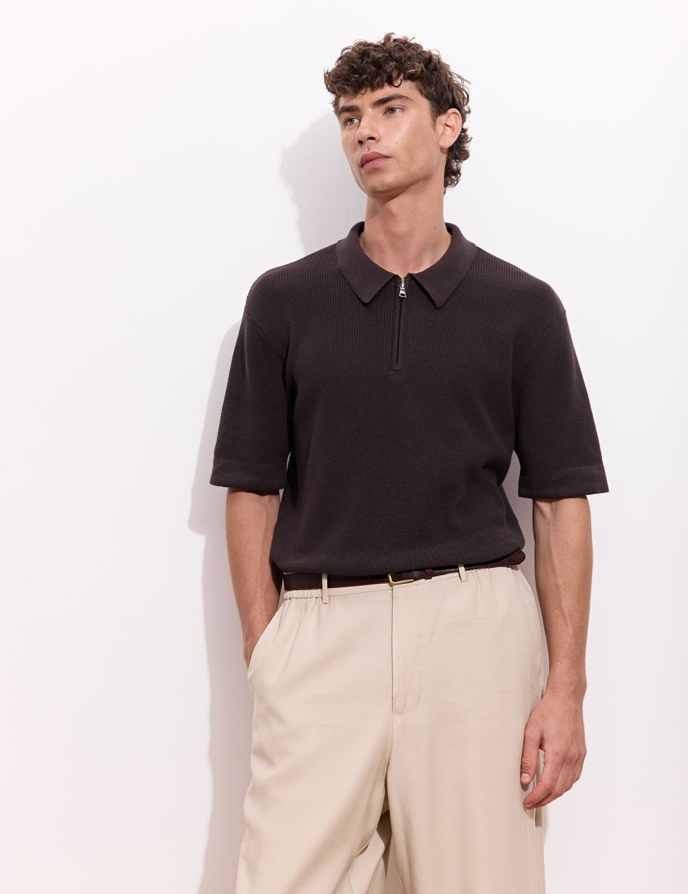 סריג שרוול קצר עם רוכסן