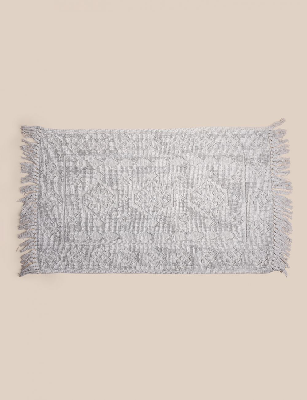 שטיח אמבטיה ג’קארד עם פרנזים