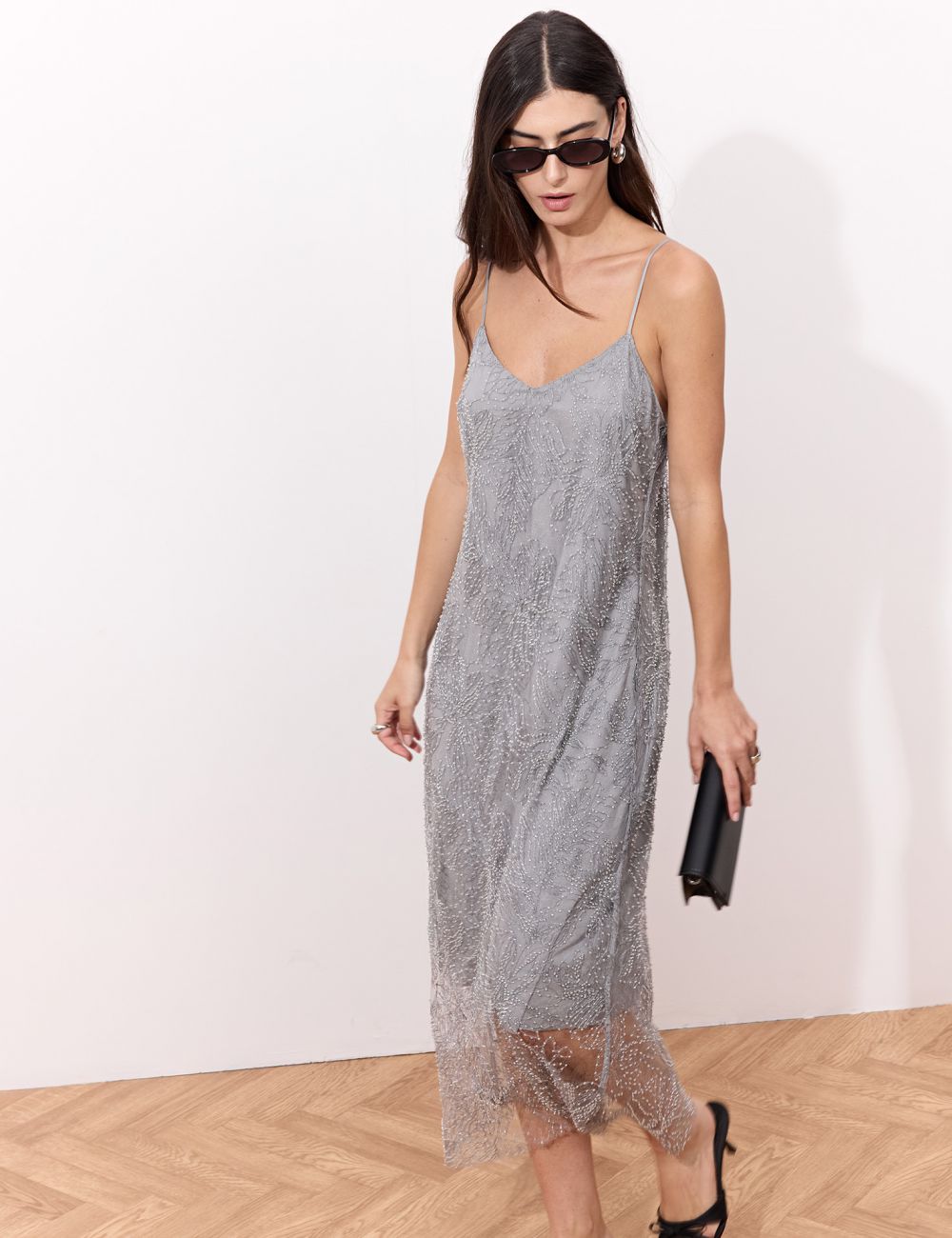 שמלת מידי רקומה