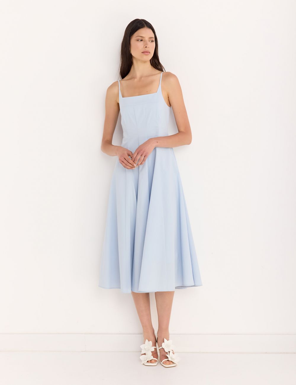 שמלת קלוש מידי