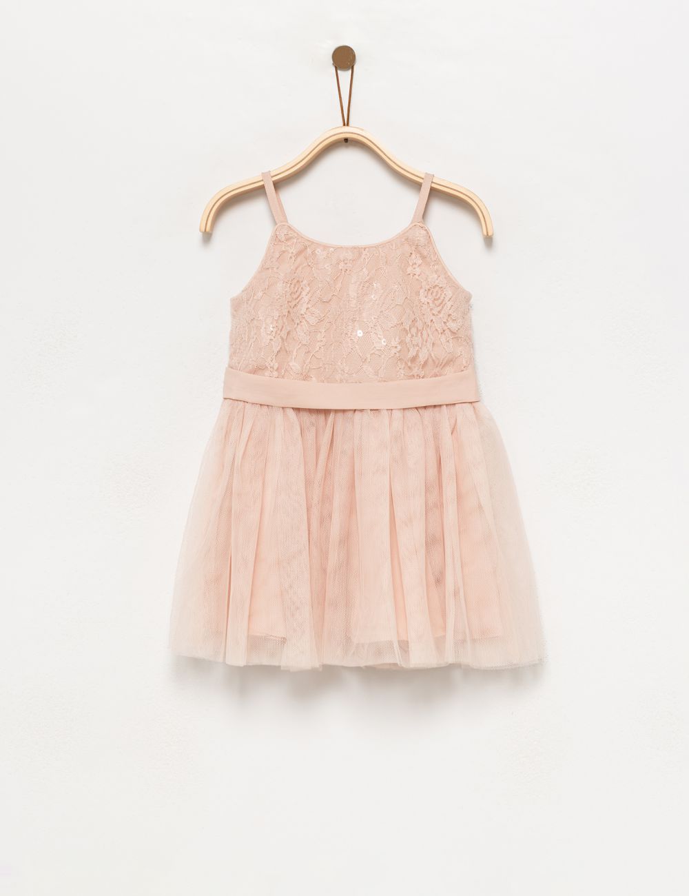 שמלה עם תחרה