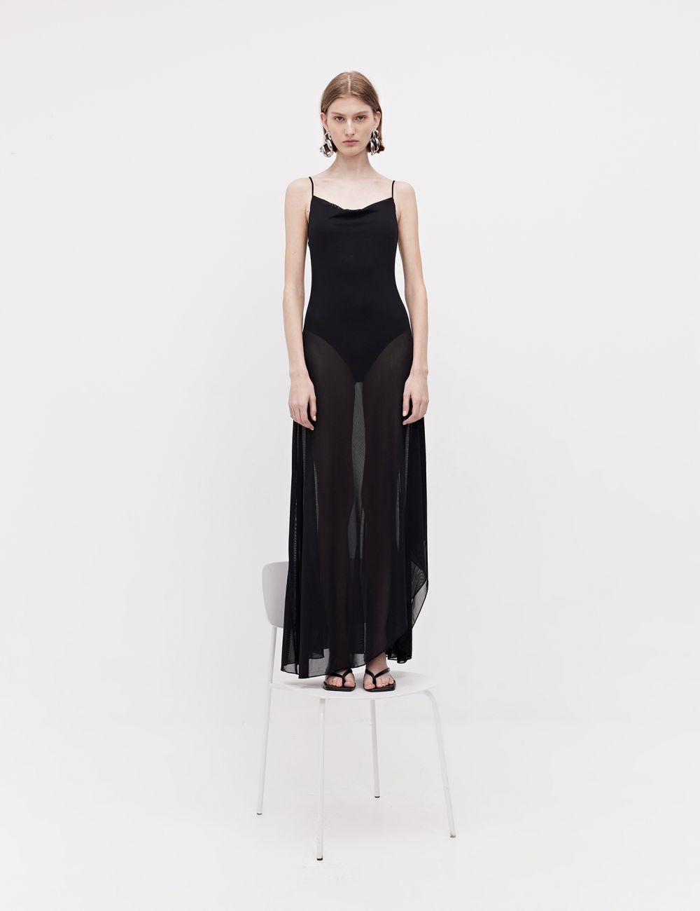 שמלה א-סימטרית שקפקפה