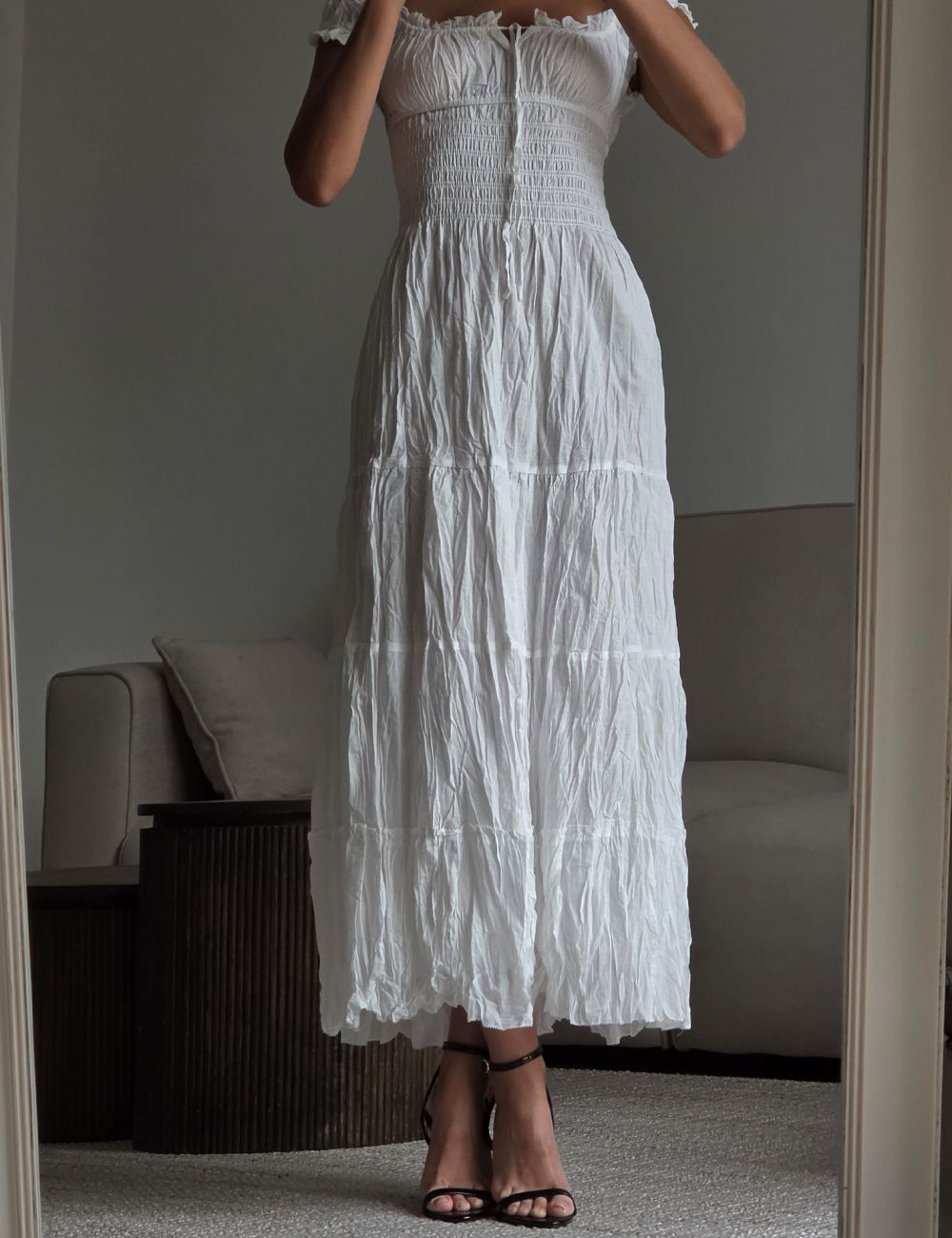 שמלת מקסי עם מחשוף מרובע