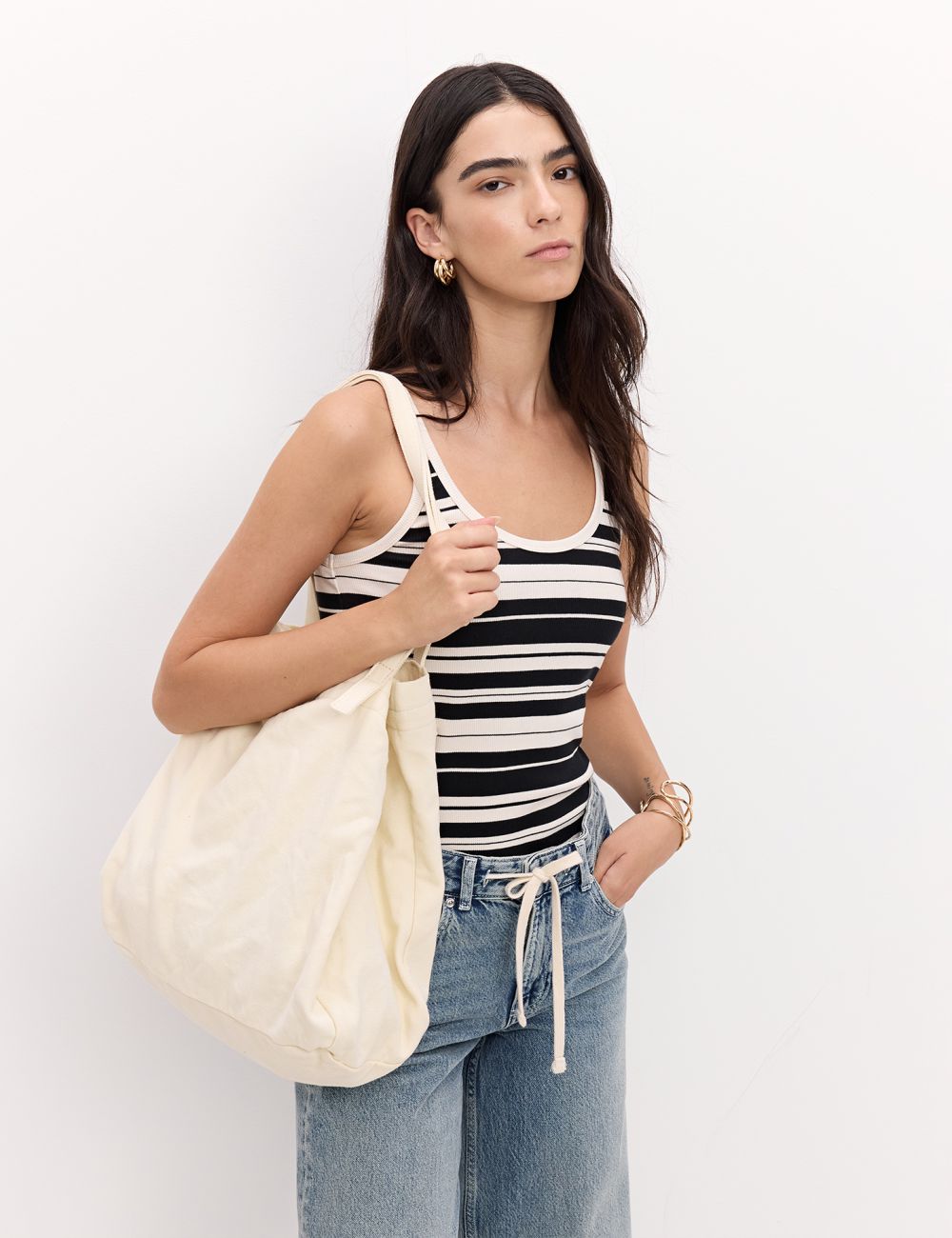 גופיית בייסיק ריב מחשוף עגול