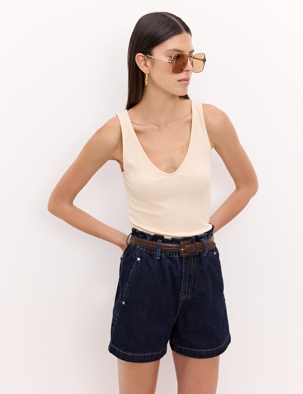 גופית ריב קריר מחשוף וי