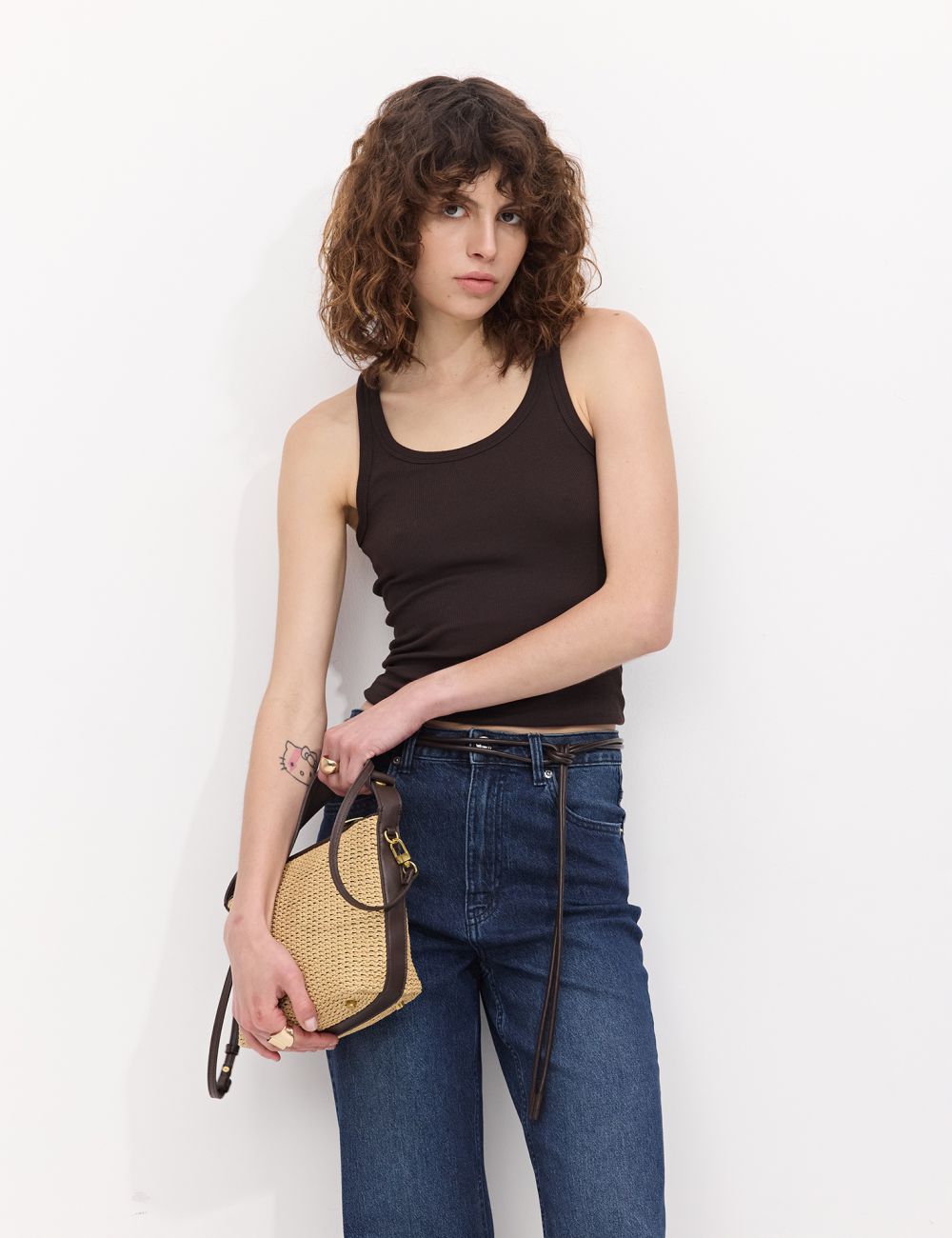 גופיית ריב בייסיק מחשוף עגול