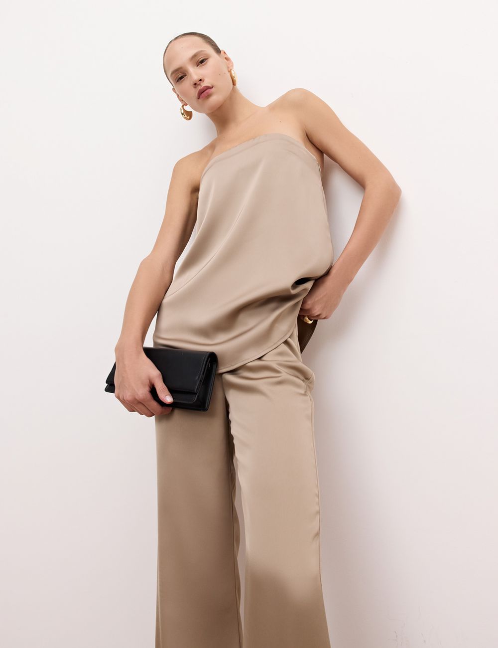 טופ סאטן סטרפלס