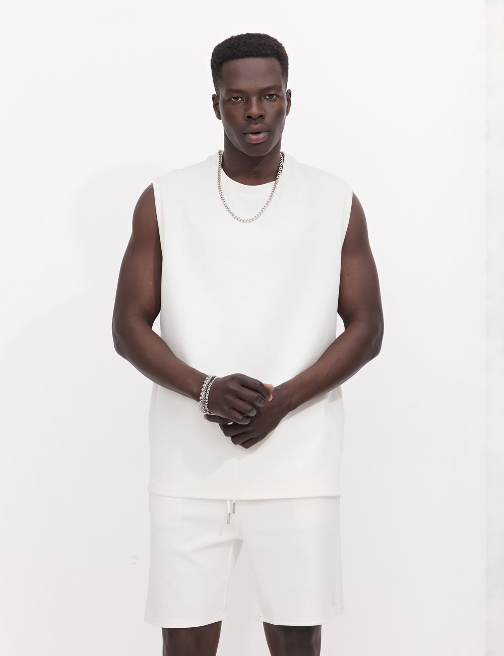 גופיה עם טקסטורה