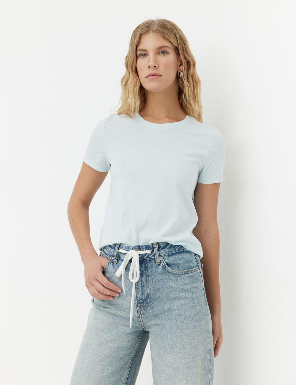 טי-שירט בייסיק מפתח עגול