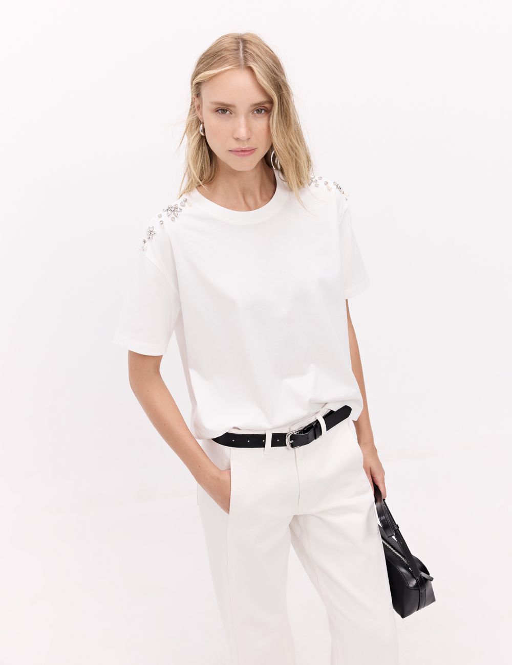 טי-שירט מעוטרת