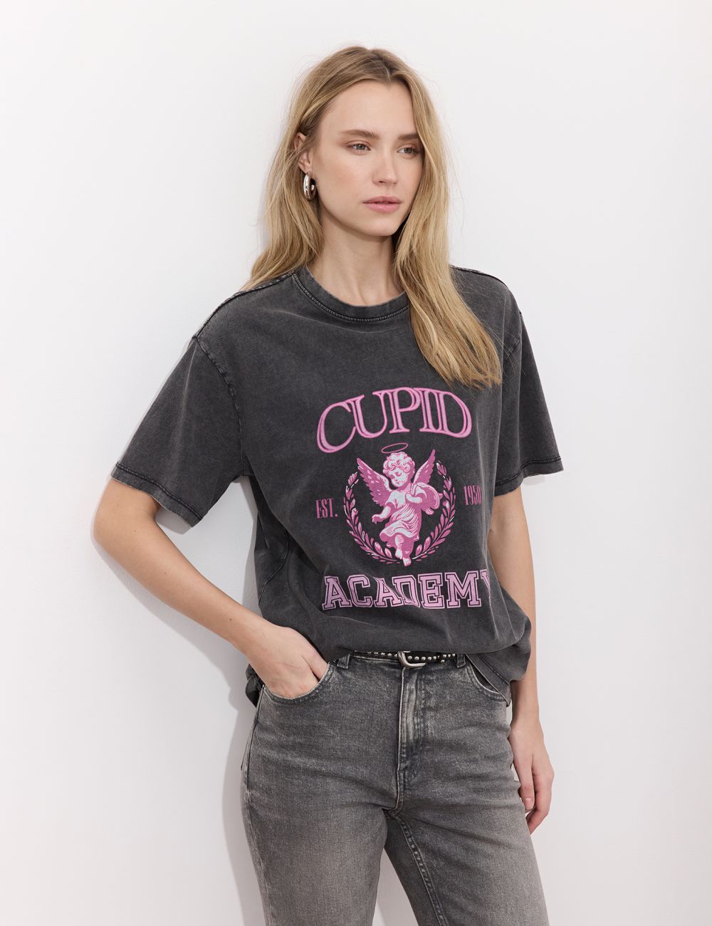 טי-שירט אוברסייז שטופה