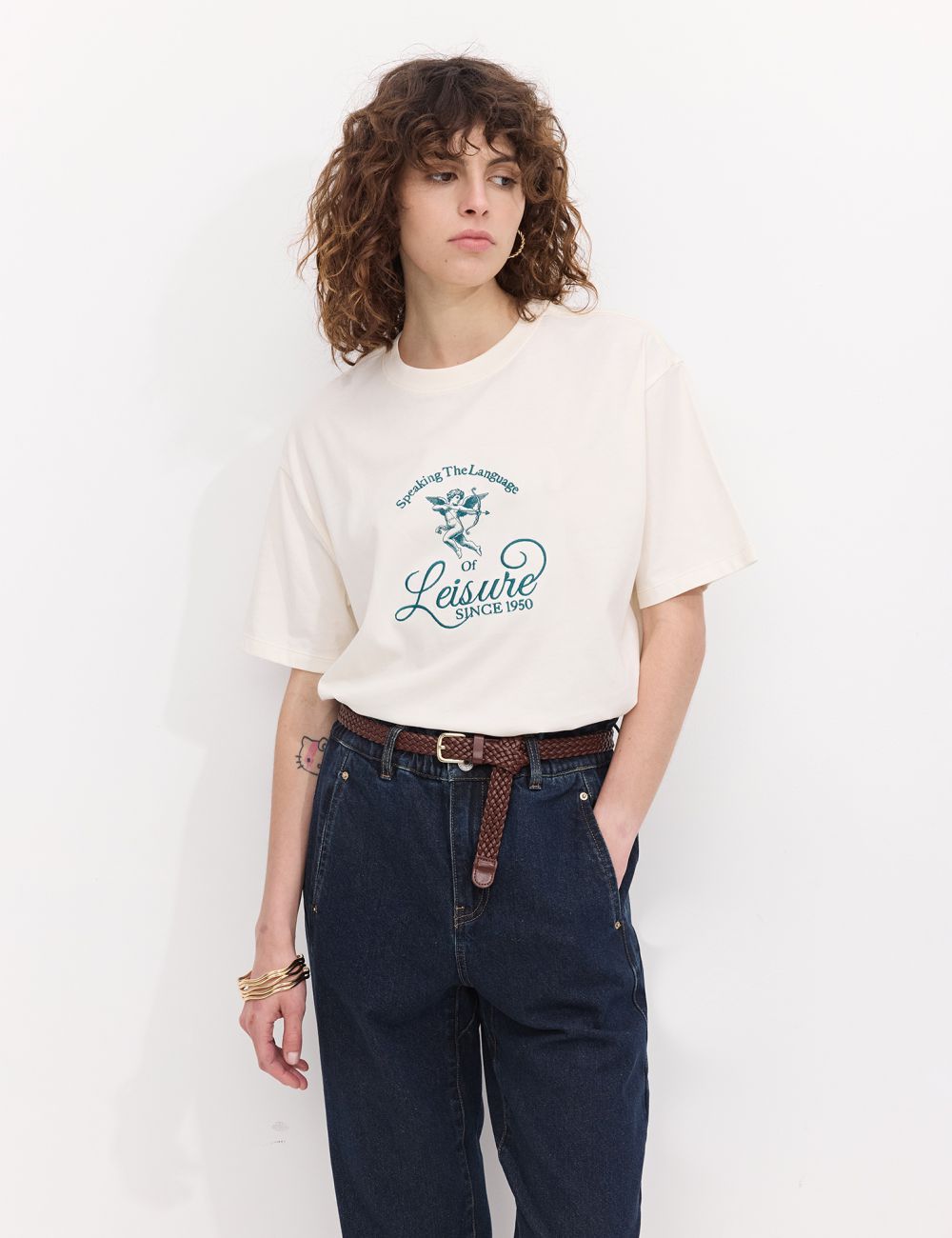 חולצת אובר סייז עם ריקמה