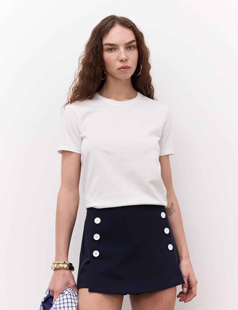 חולצת בית ספר בייסיק C