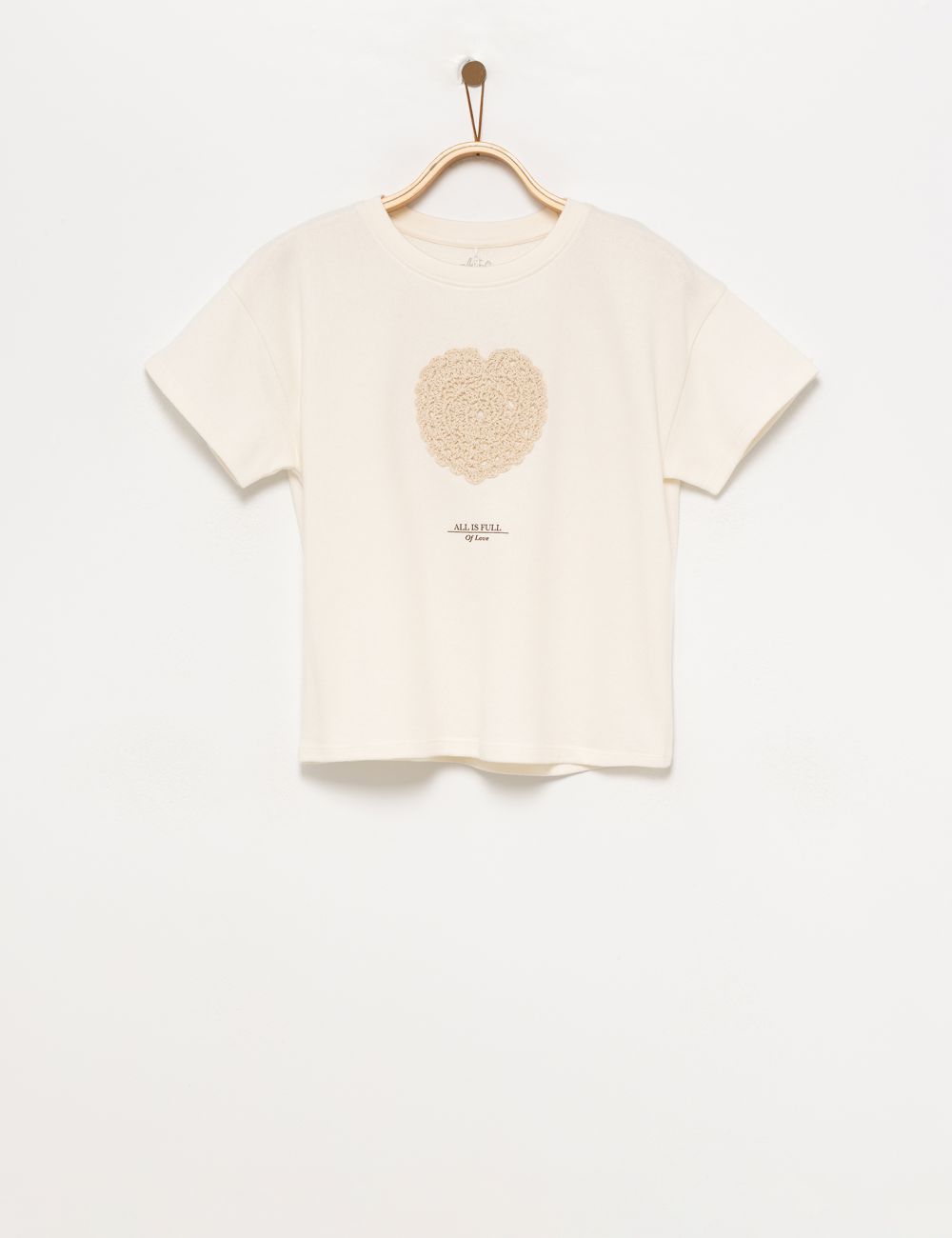 טי שירט פאצ׳ בצורת לב