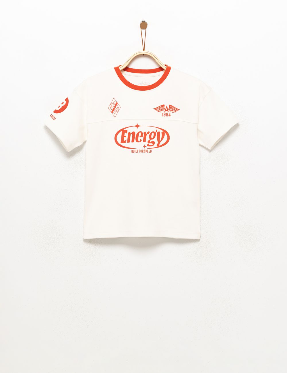 טי שירט עם דפוס