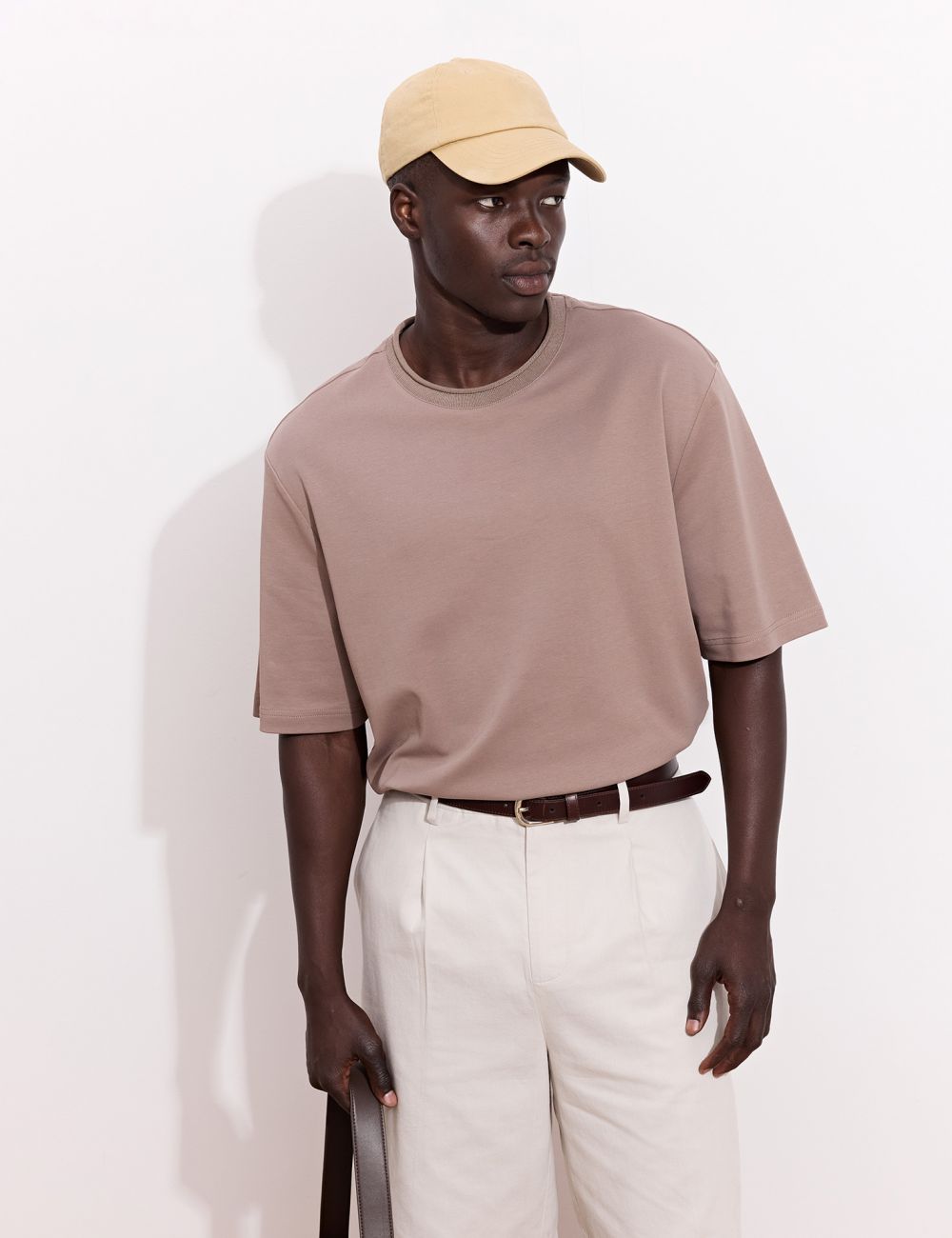 טי-שירט Relaxed fit צאוורון מגולגל