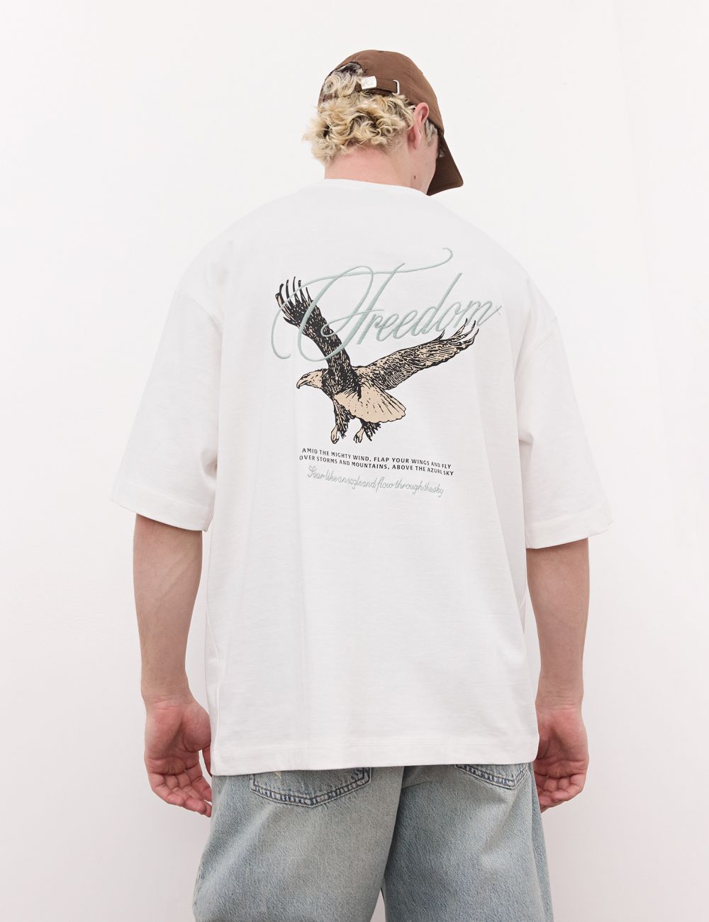 טי שירט בגזרת אוברסייז