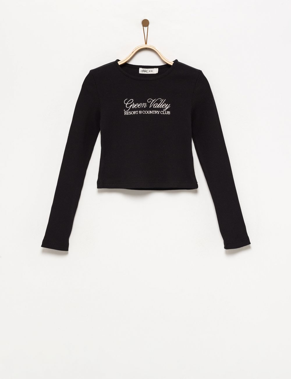 טישרט עם רקמה