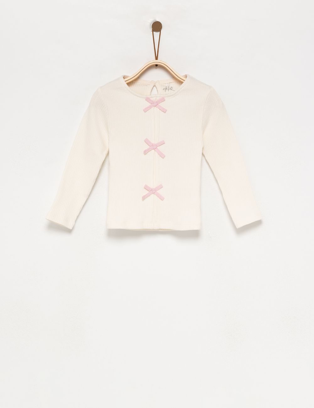 חולצה עם פפיונים