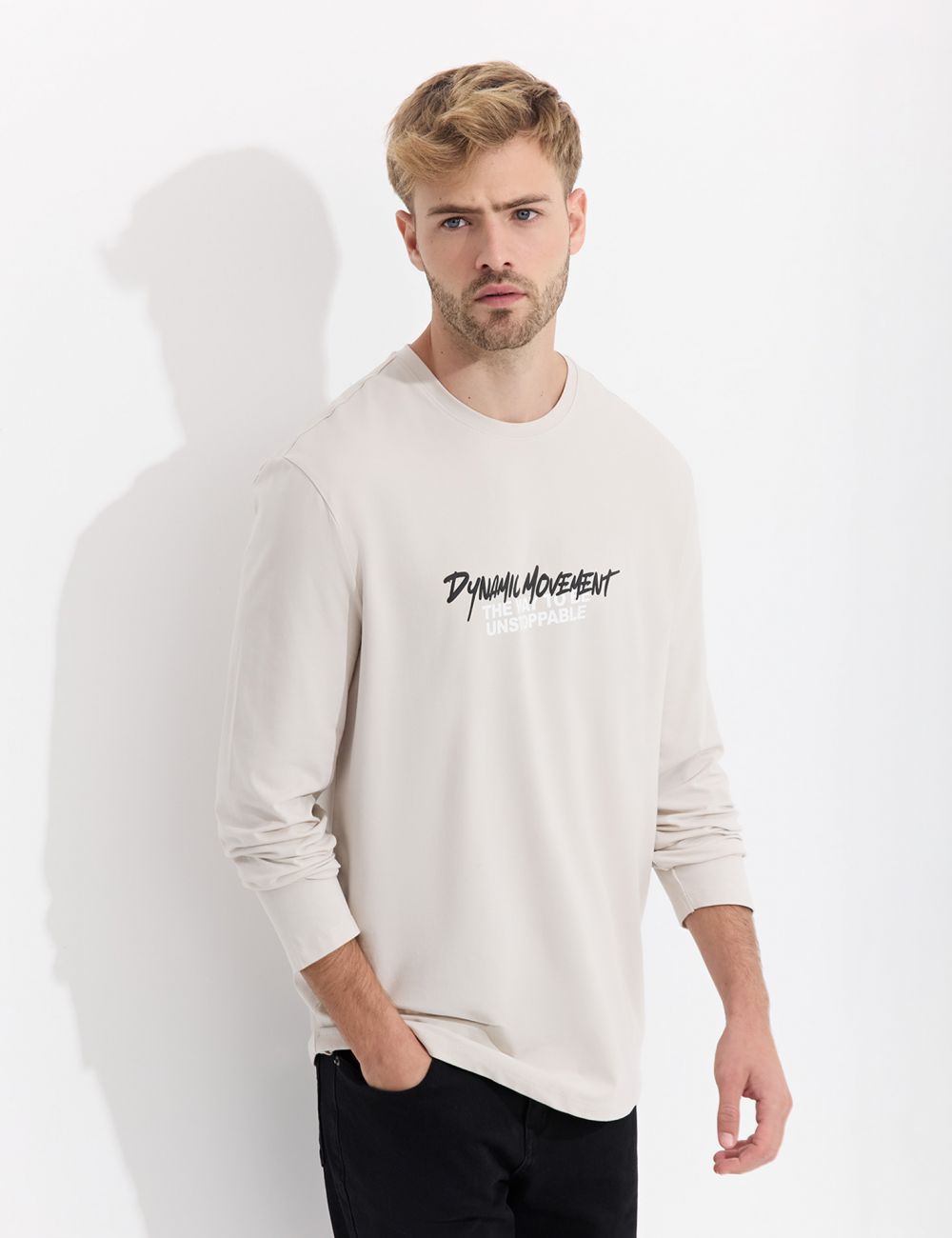 טי שרוול ארוך עם הדפס