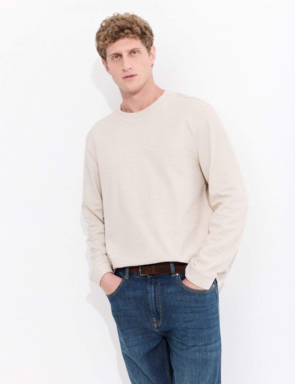 טי שירט שרוול ארוך עם טקסטורה