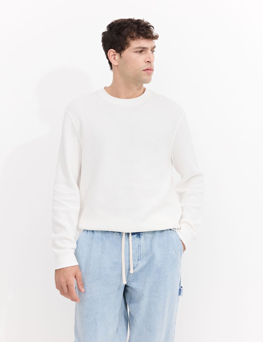 טי שירט שרוול ארוך עם טקסטורה