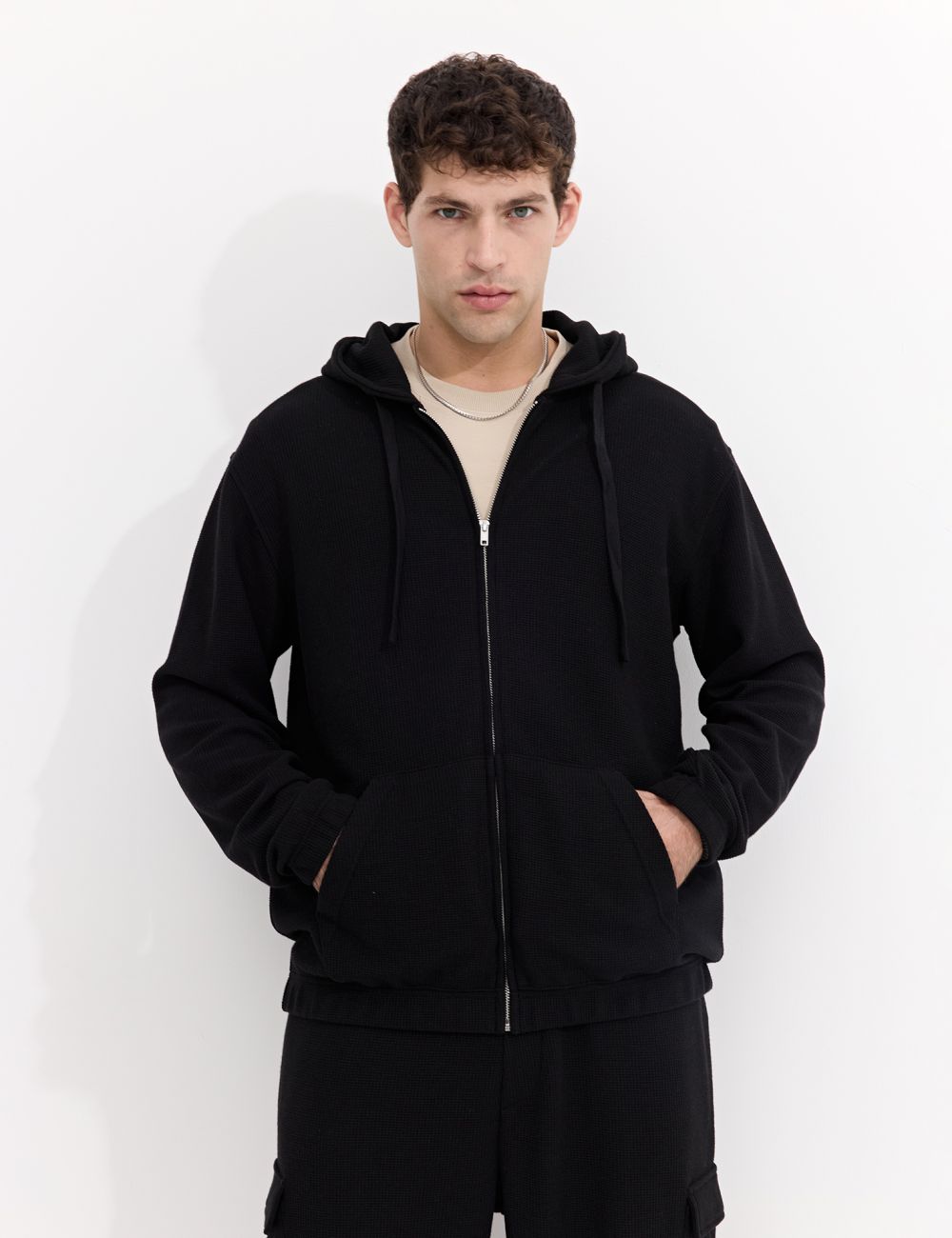 קפוצ׳ון מבד עם טקסטורה