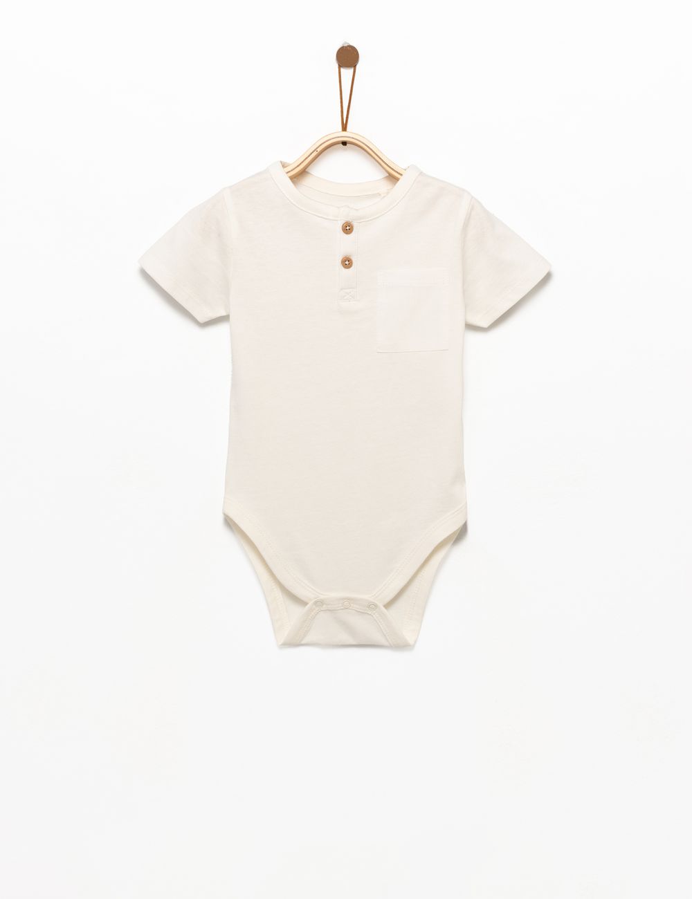 בגד גוף עם כפתרה