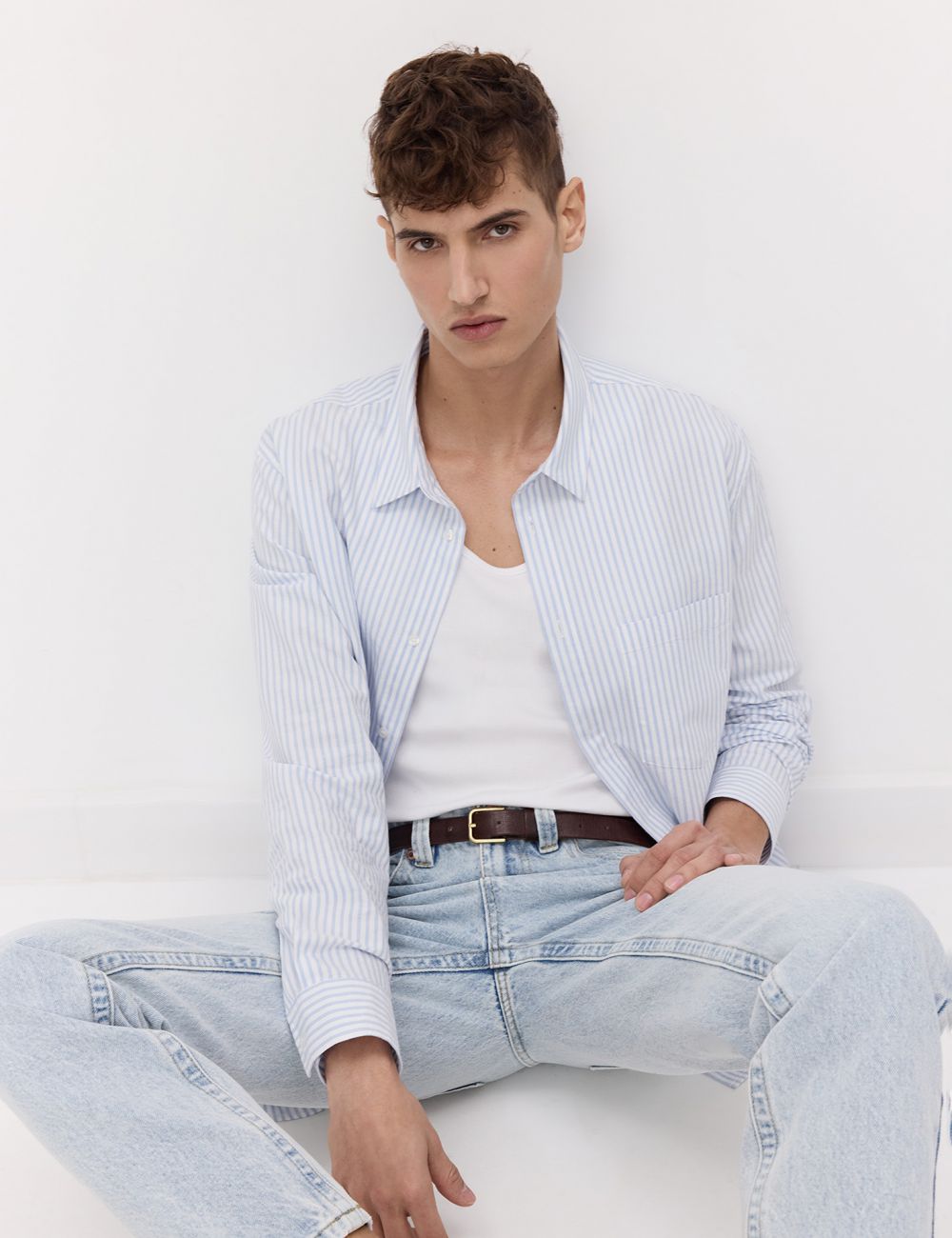 חולצה מכופתרת עם פסים