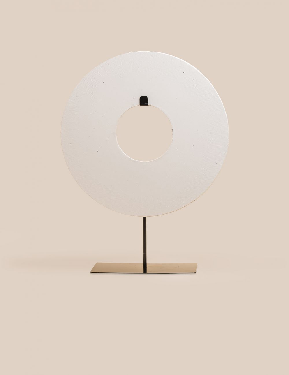 פסל עיגול על רגל 36.5CM