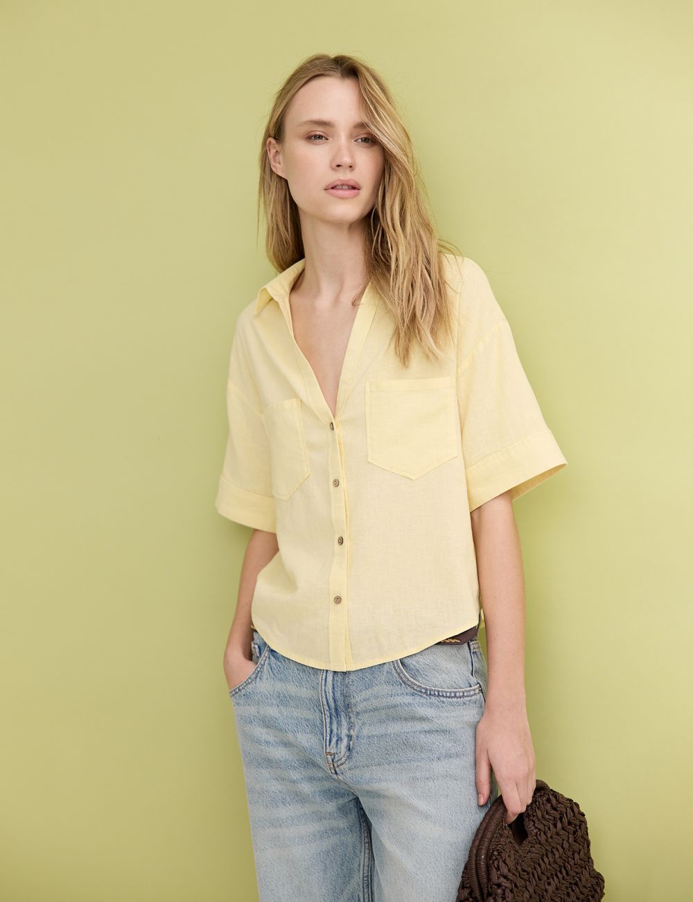 חולצה בגזרה Boxy במראה פשתן