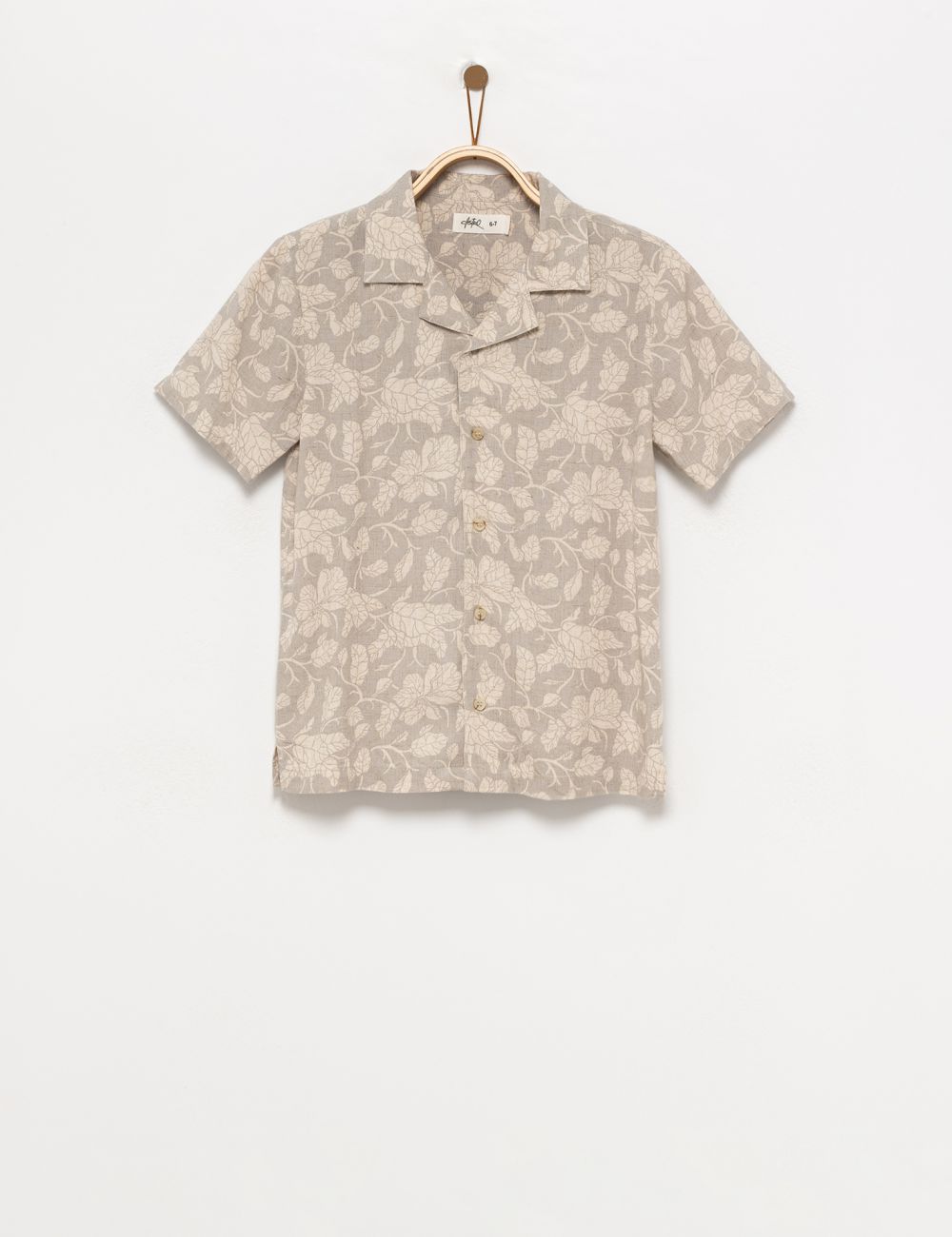 מכופתרת מודפסת