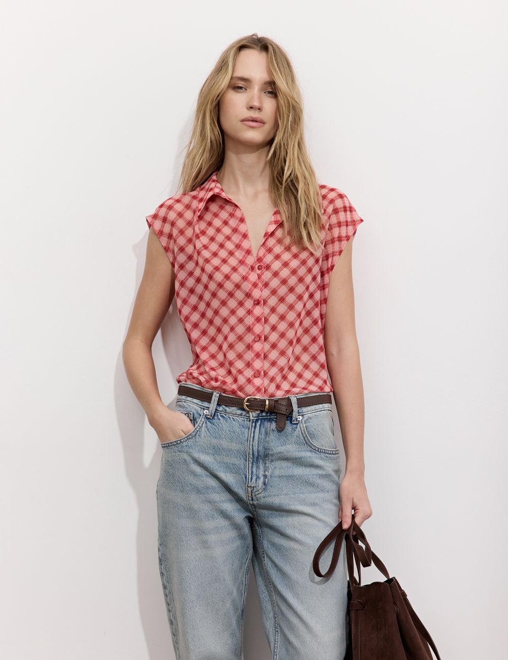 גופייה מכופתרת מבד שיפון