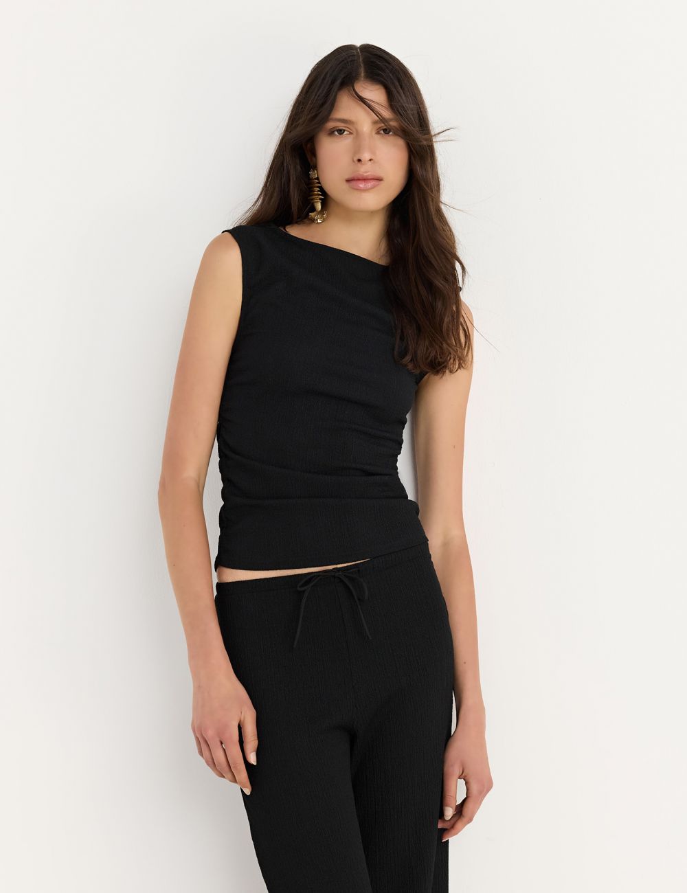 גופיית אריג מבד טקסטורה