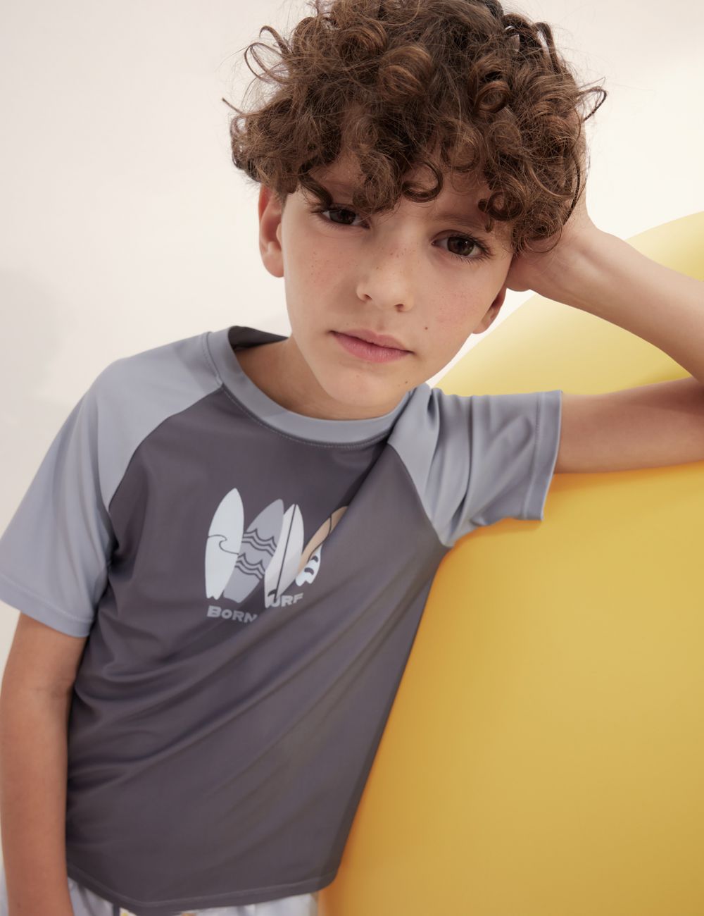 בגד ים גלשנים.