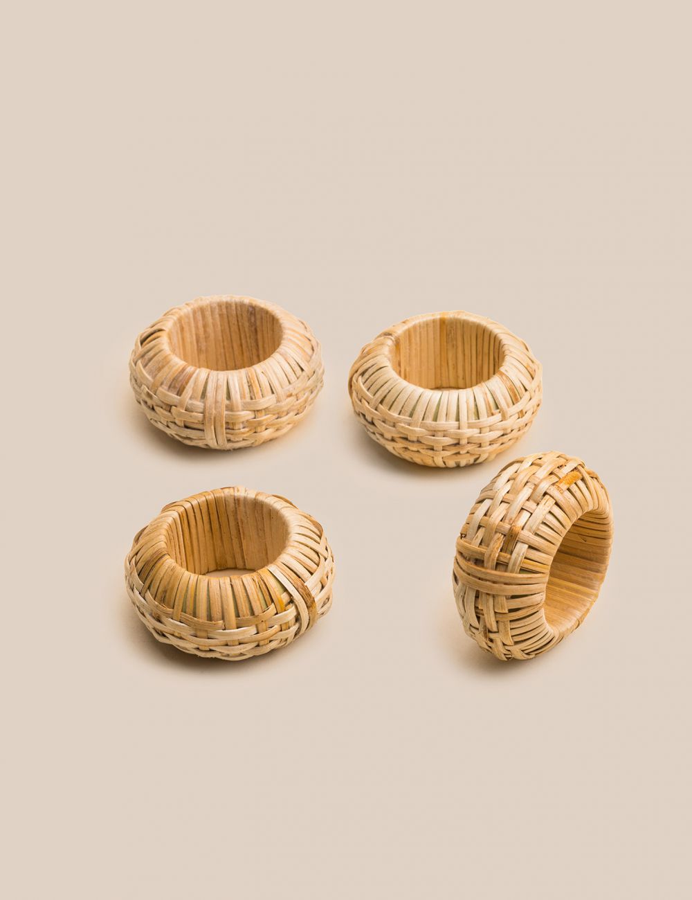 סט 4 חבקים למפיות ראטן