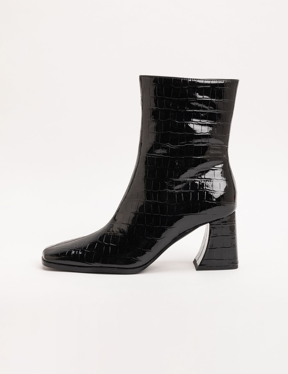 מגפון עם טקסטורת תנין