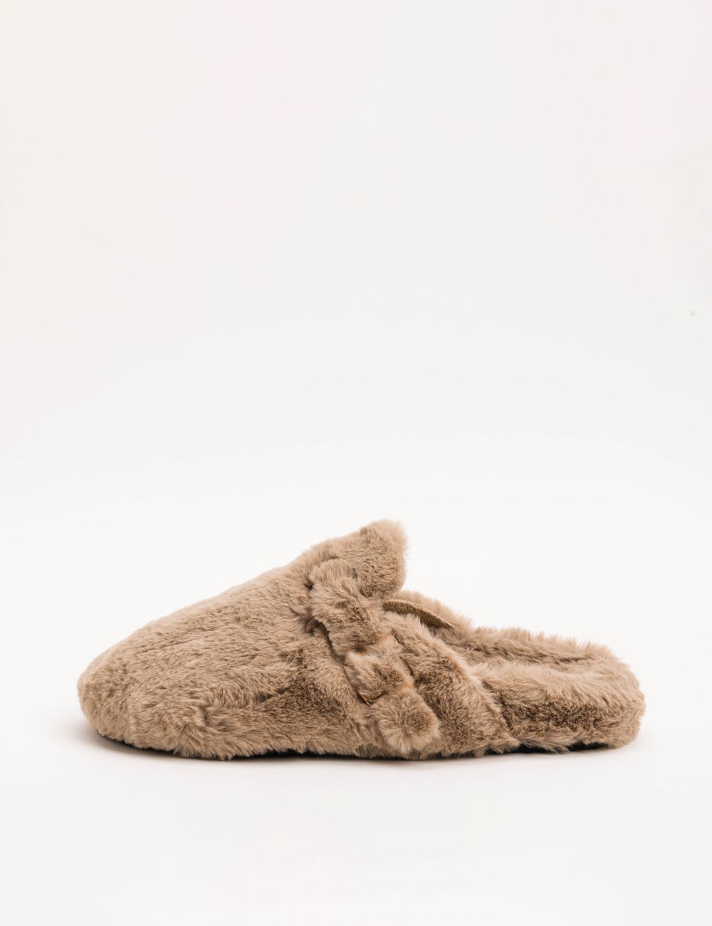 כפכפי פרווה עם אבזם