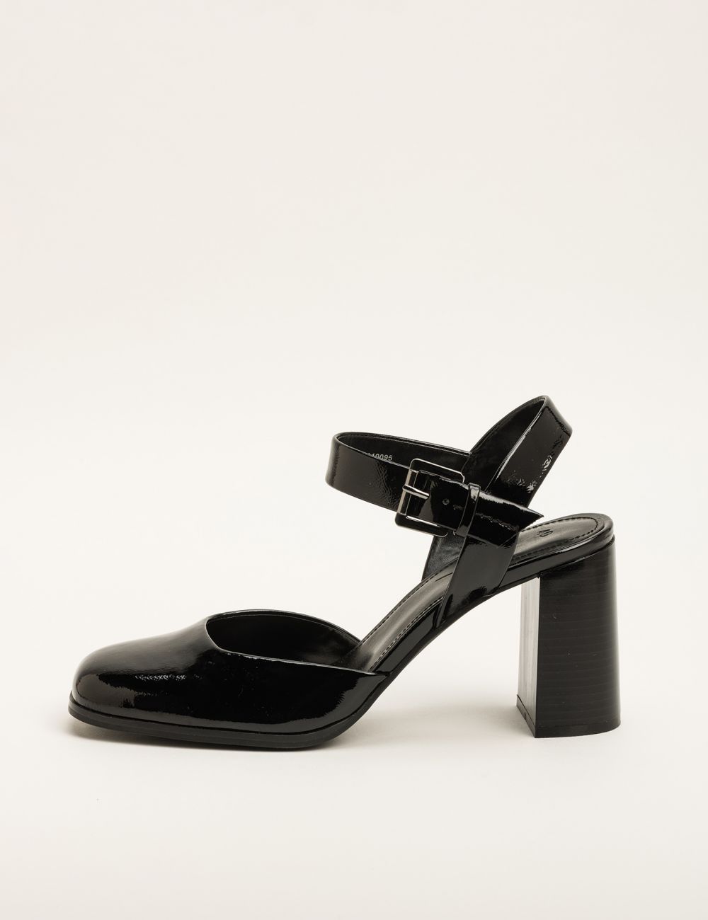 נעלי עקב מרי ג׳יין